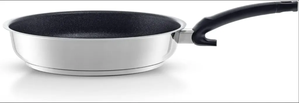 Fissler Adamant Premium, beschichtete Edelstahl-Pfanne Durchmesser 28 cm Bratpfanne-antihaftend, kratzfest - Induktion